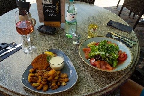 Mittagstisch im Garten Zehntscheuer Hemsbach